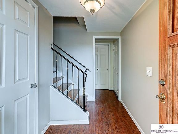 3rd image of 9104 Meadow Dr