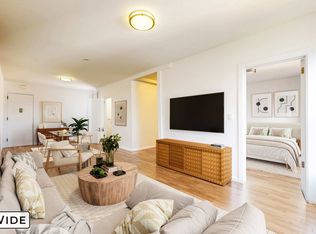 3143 Steinway St, Astoria, NY 11103