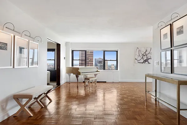 Rented by Corcoran | media 18