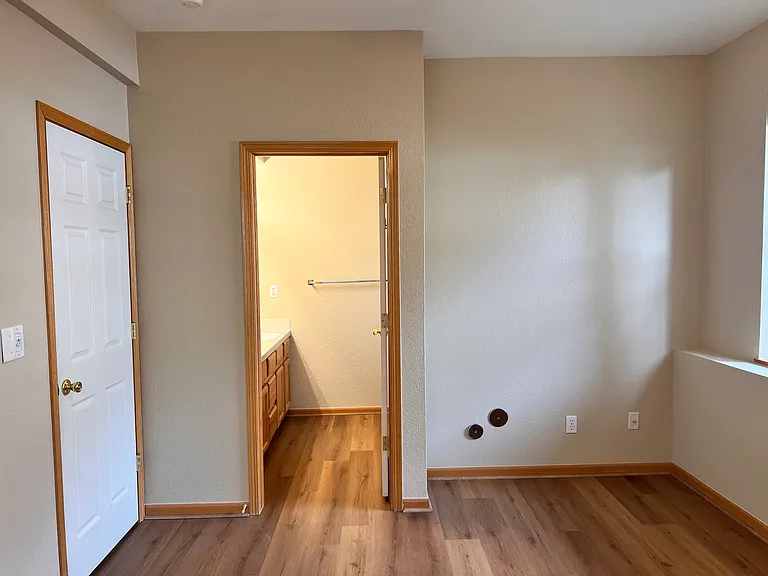 3945 Landings Dr #C2 — Photo 9