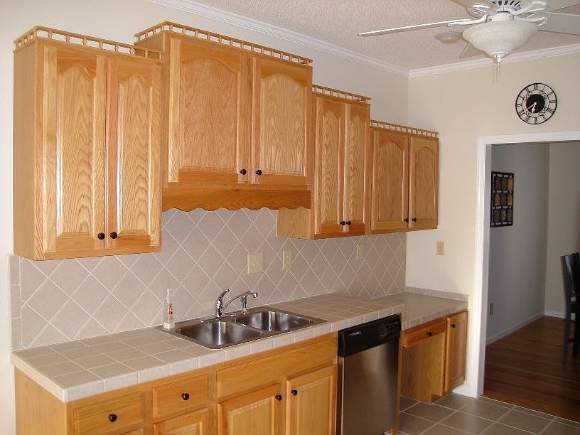 1st image of 1180 Glen Abbey Way