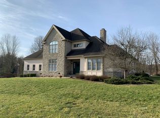 7467 Ridgeview Cir, Athens, OH 45701