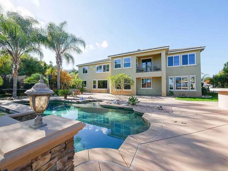 4215 Jameson Cir — Photo 11