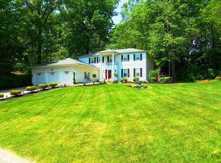 134 Graybark Ln, Amherst, OH 44001