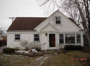 1903 Pratt Ave, Des Plaines, IL 60018