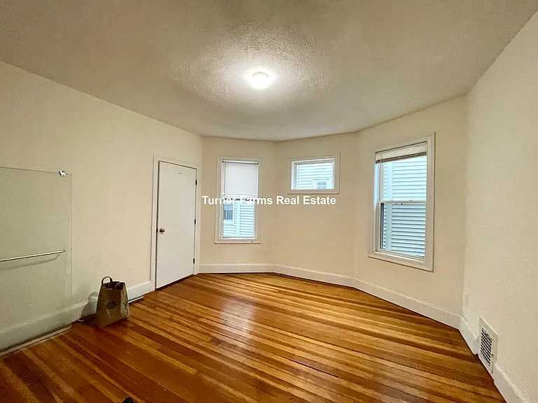31 Edison Grn — Photo 13