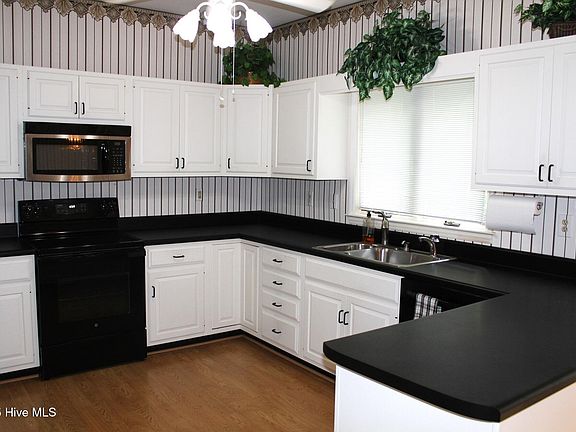 5th image of 711 Burlwood Drive