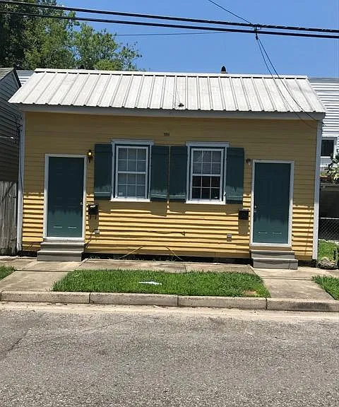 YOU CAN LIVE HERE!
