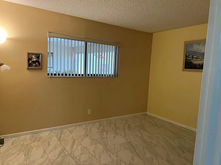 5220 Las Verdes Cir #101 — Photo 19