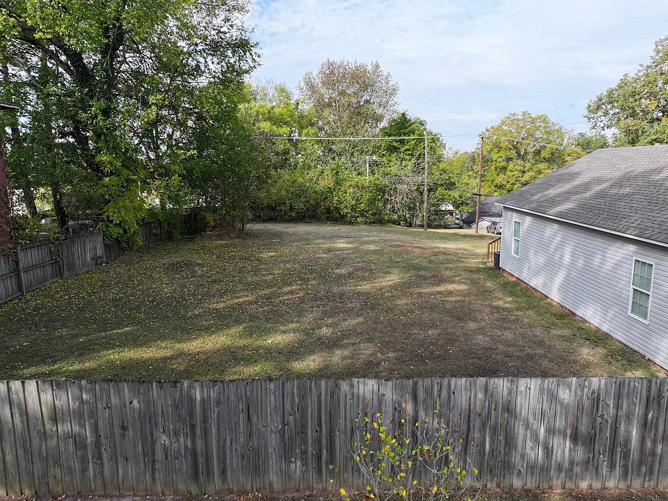 2nd image of 0 Dover Ave