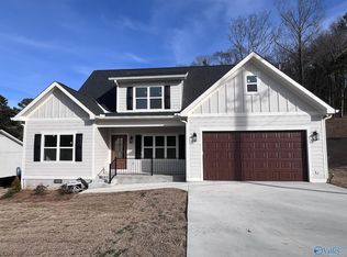 3375 Cedar Ln, Guntersville, AL 35976