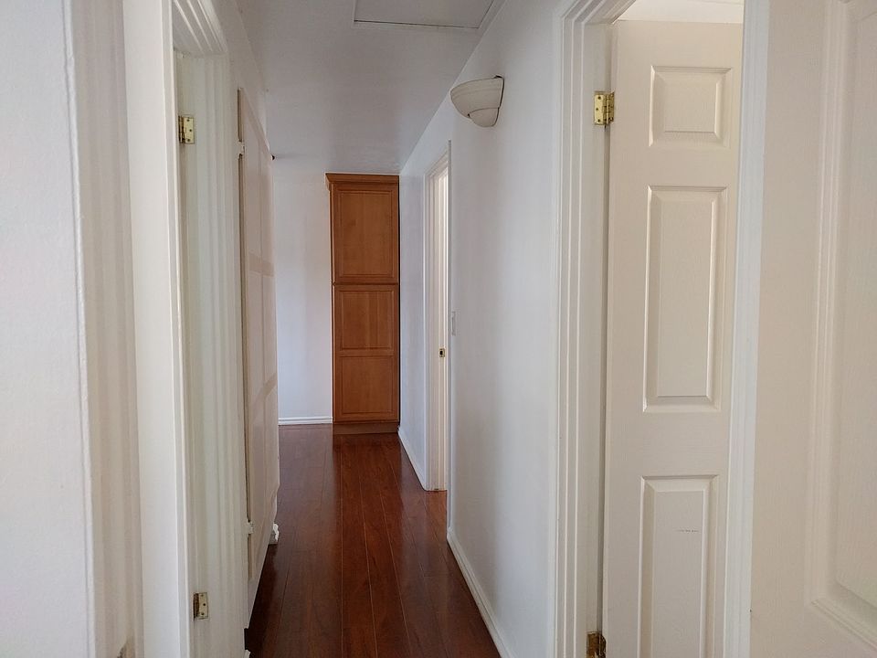 1st image of 619 E Florence Ave