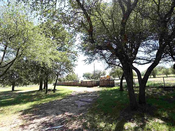 2nd image of 1443 County Road 111