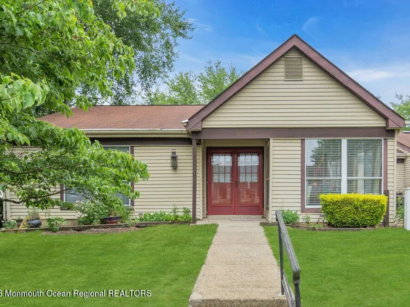 947A Liverpool Circle, Manchester, NJ 08759