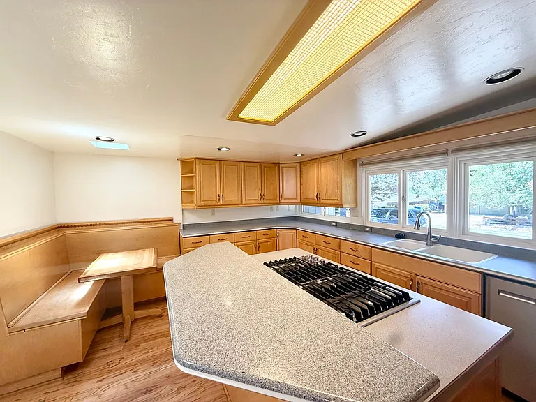 515 Sierra Prieta Dr — Photo 8
