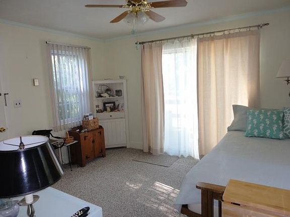 2nd image of 54 Swan River Road #8