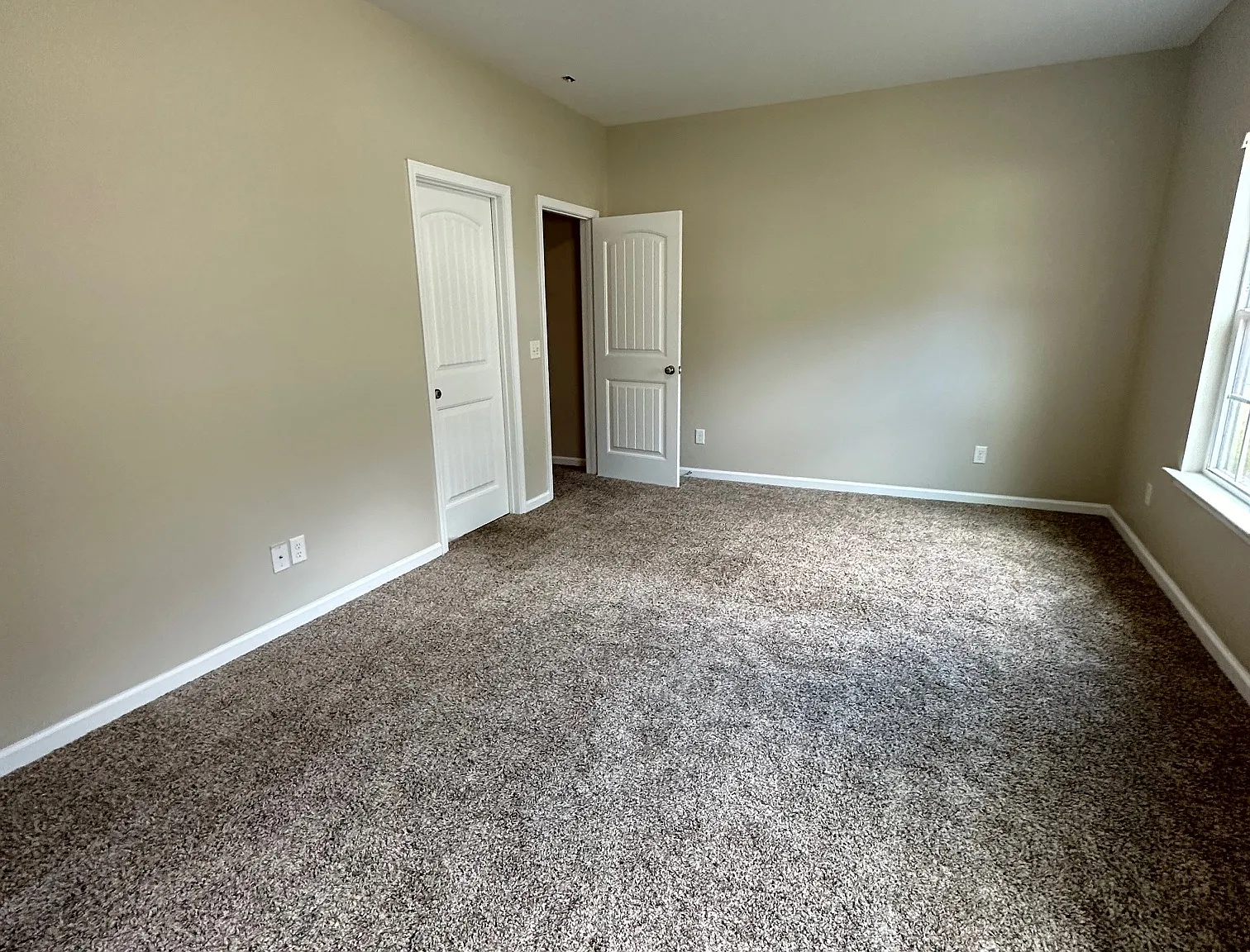 Quiet Pine Court - 6 - 1 — Photo 3