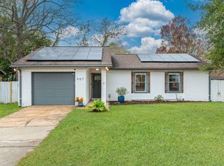 907 Linden Ave, Niceville, FL 32578