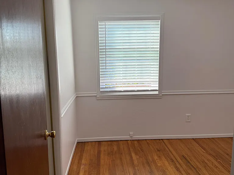 6182 Potomac St — Photo 3