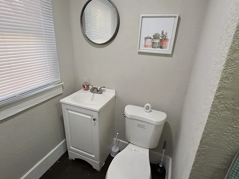 409 Wayne Ave — Photo 9