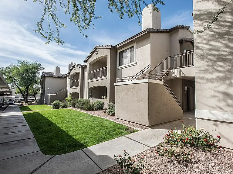 Kota North Scottsdale — Photo 25