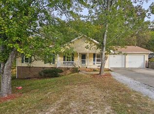 656 Brownwood Cir, Ringgold, GA 30736