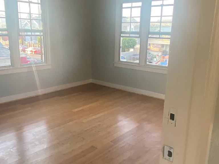 1608 W 35th St #1610-1/2 — Photo 19