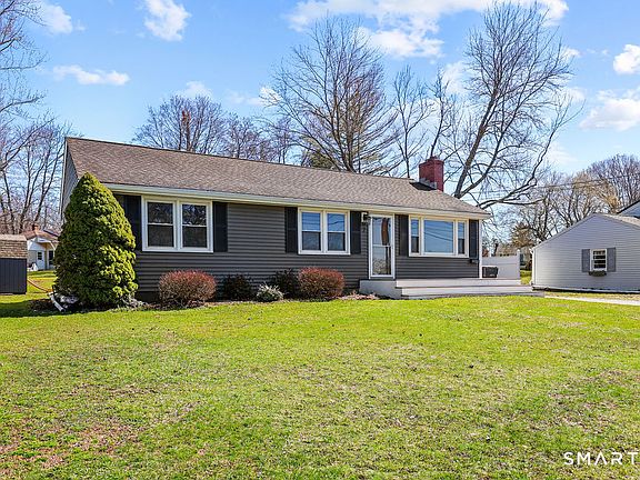 2nd image of 7 Farmstead Lane