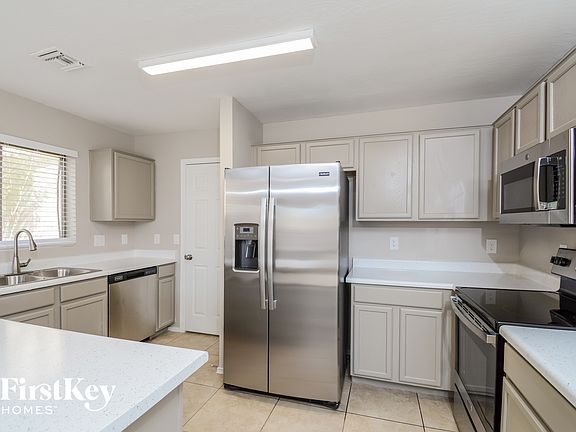 4th image of 3131 W Jessica Ln