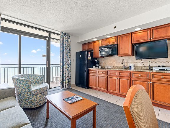 4th image of 4800 S Ocean Blvd. #1220