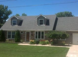 190 S Cook St, Braidwood, IL 60408