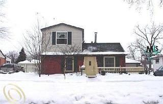 1st image of 22001 Lange St