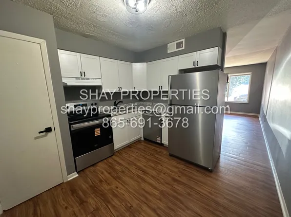 1410 Wrights Ferry Rd #5, Knoxville, TN 37919