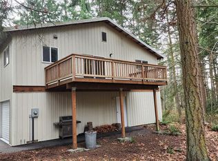 1896 Lowell Point Rd, Camano Island, WA 98282