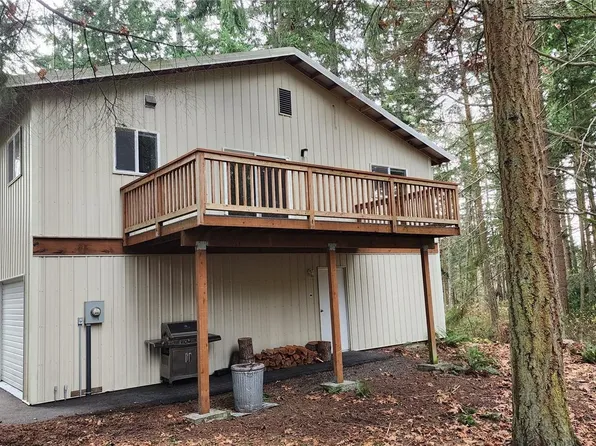 1896 Lowell Point Rd, Camano Island, WA 98282