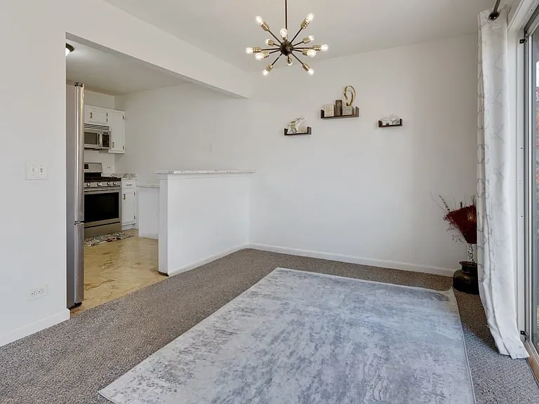 204 Dublin Ln — Photo 10