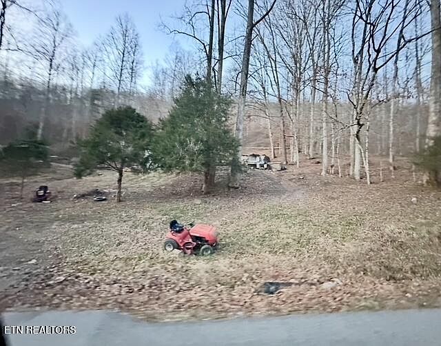 2nd image of 921 Valley Spring Rd