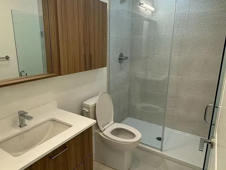 50 Upper Mall Way #1802 — Photo 16