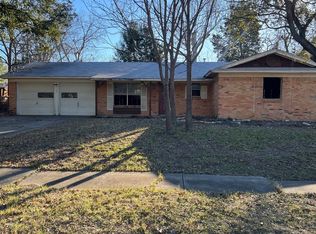 13312 Roaring Springs Ln, Dallas, TX 75240