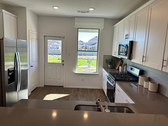 2nd image of 489 Pickrell Loop