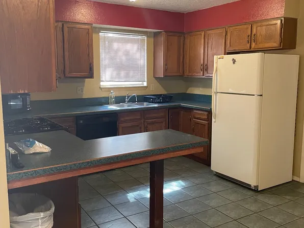 1280 La Fonda Dr, Las Cruces, NM 88001