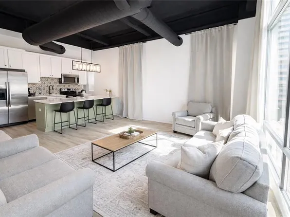 1101 Walnut St Unit 201, Kansas City, MO 64106