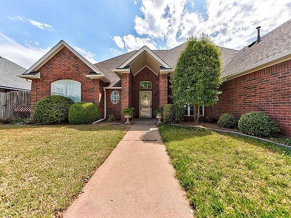 4th image of 608 N Remington Way