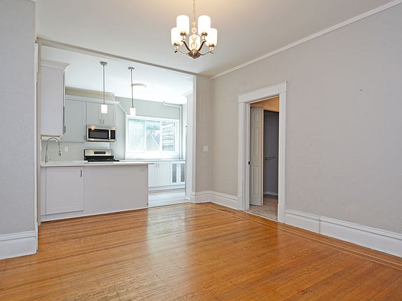 5th image of 3309 Irving Ave S Unit 1