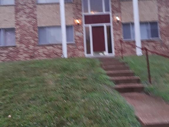 2nd image of 10145 Chaucer Ave