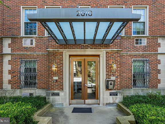 2nd image of 2010 Kalorama Rd NW APT 202