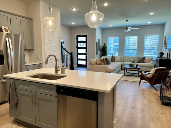 301 Colusa Dr, The Colony, TX 75056