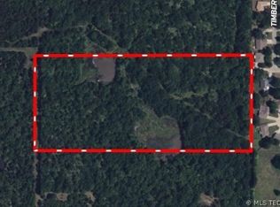 2200 E Southbrook Ave, Okmulgee, OK 74447