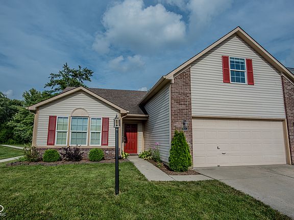 2nd image of 9105 Robey Meadows Ln
