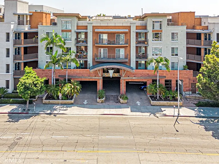 100 S Alameda #348 — Photo 44